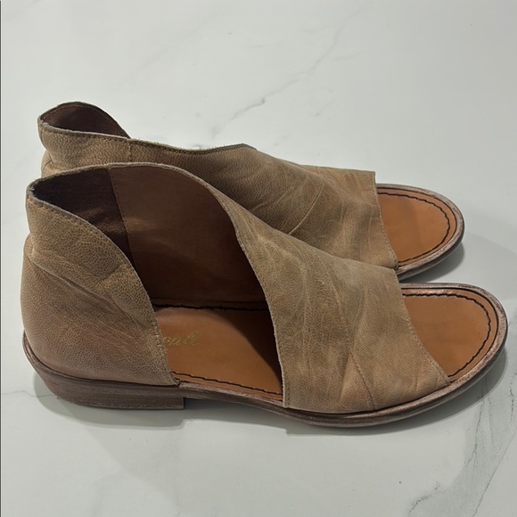 Free People Tan Leather Sandals - Picture 2 of 4